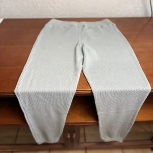 Barefoot Dreams Malibu Collection Grey Waffle Knit Lounge Pants XS – photo 2