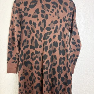 Isaac Mizrahi Live! Leopard Print Cardigan Sweater Women's XXS Brown Black – photo 2
