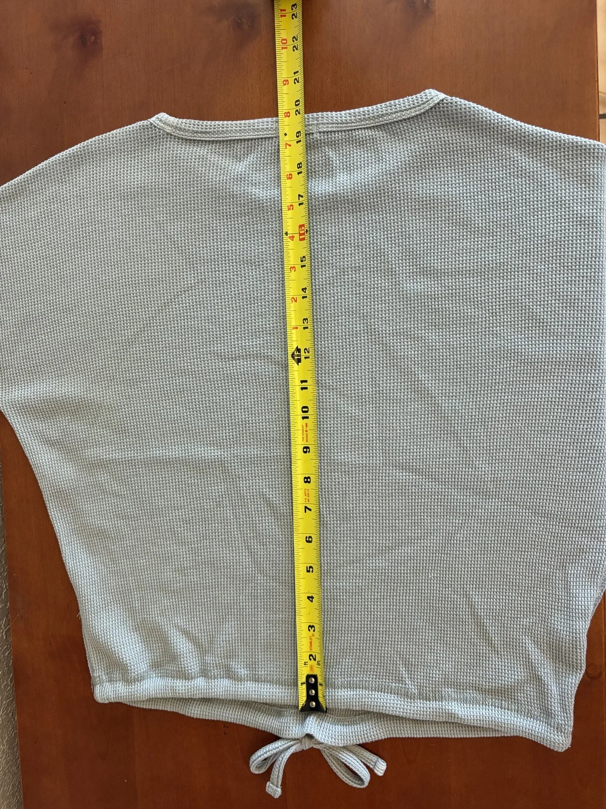 Barefoot Dreams Malibu Collection Waffle Knit Tie Hem Top XS Gray – photo 6