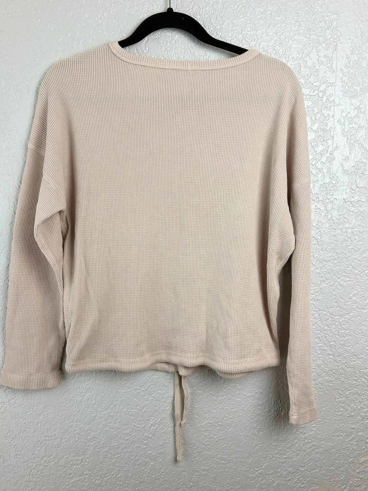 Barefoot Dreams Malibu Collection Waffle Knit Tie Hem Top Size S – photo 2