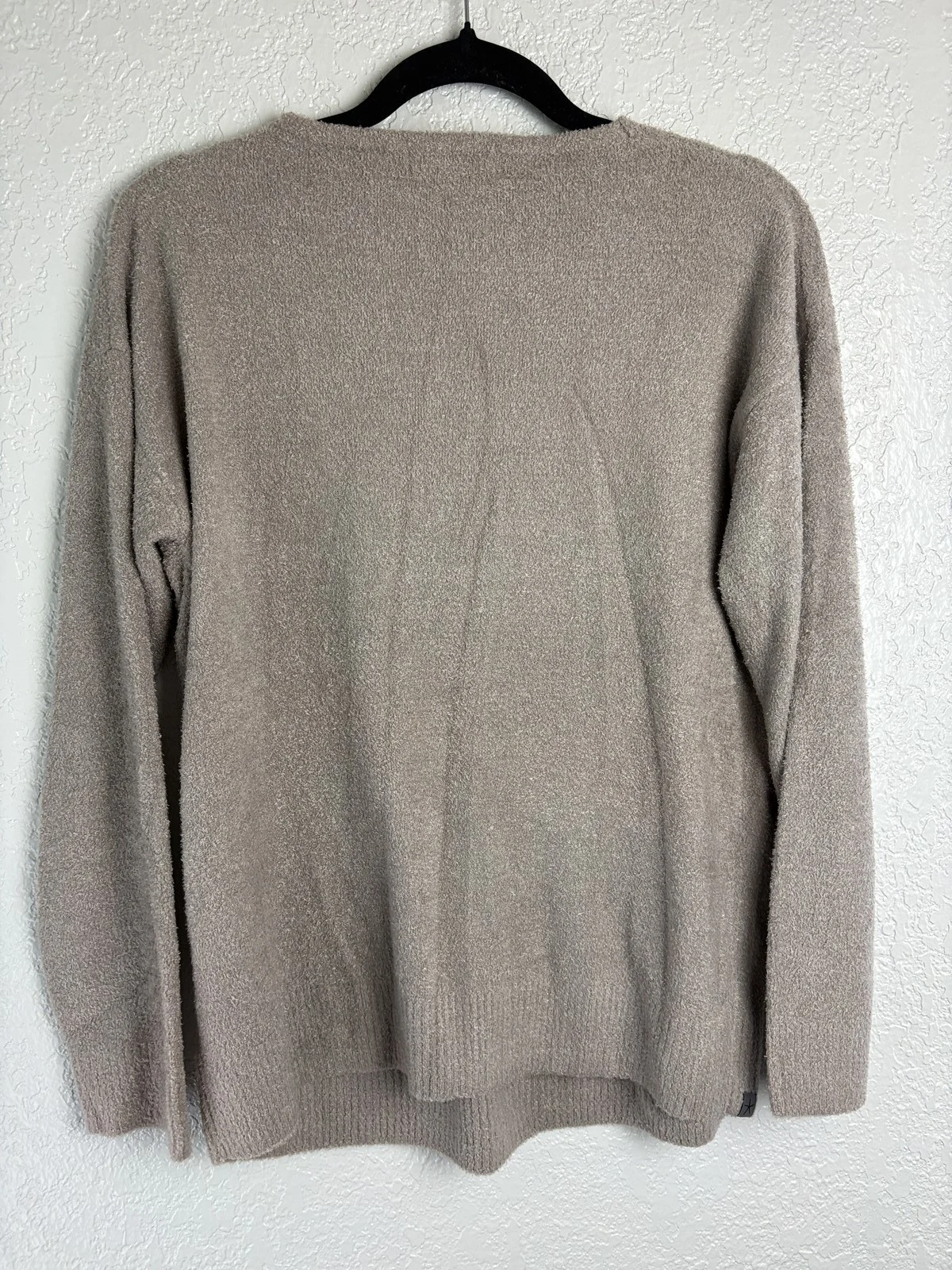 Barefoot Dreams CozyChic Lite V-Neck Sweater Women's S Taupe – photo 2