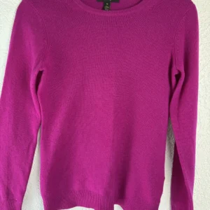 Charter Club Luxury Cashmere Sweater XS Magenta Crew Neck Long Sleeve