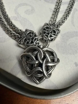 Brighton Celtic Knot Heart Necklace Double Strand Chain Silver Tone In Tin Box – photo 4