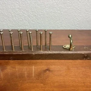 Vintage Wood Tie Rack Belt Organizer Wall Mount Brass Hooks Metal Pegs – photo 8