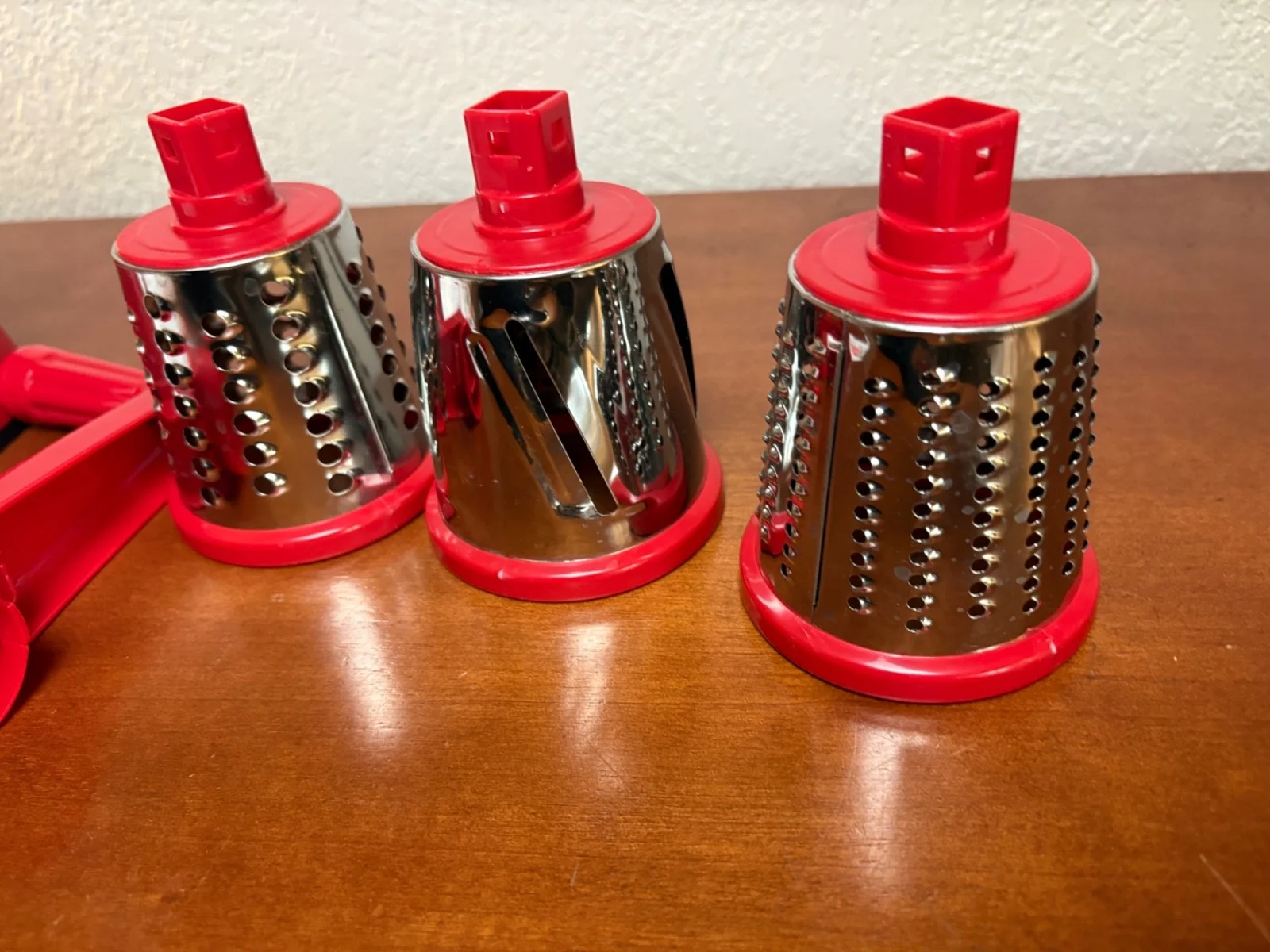 NutriSlicer Vegetable & Fruit Slicer Rotary Cheese Grater Red 3 Blades & Manual – photo 3