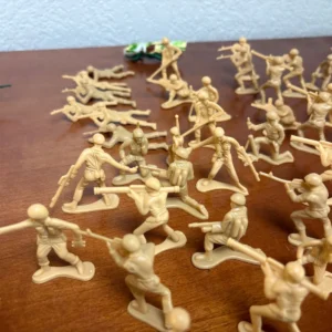 MPC Tim Mee Vintage Plastic Army Men Soldier Lot Camo Tent Tan Green 120+pc – photo 8