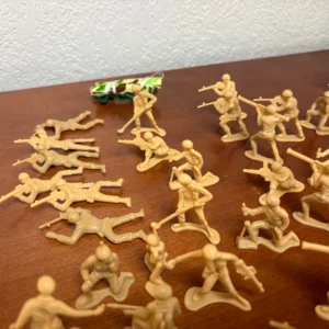 MPC Tim Mee Vintage Plastic Army Men Soldier Lot Camo Tent Tan Green 120+pc – photo 9