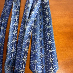 J. Garcia Silk Tie "Aztec Objects" Collection Fifty-Four Blue Geometric 58" – photo 6
