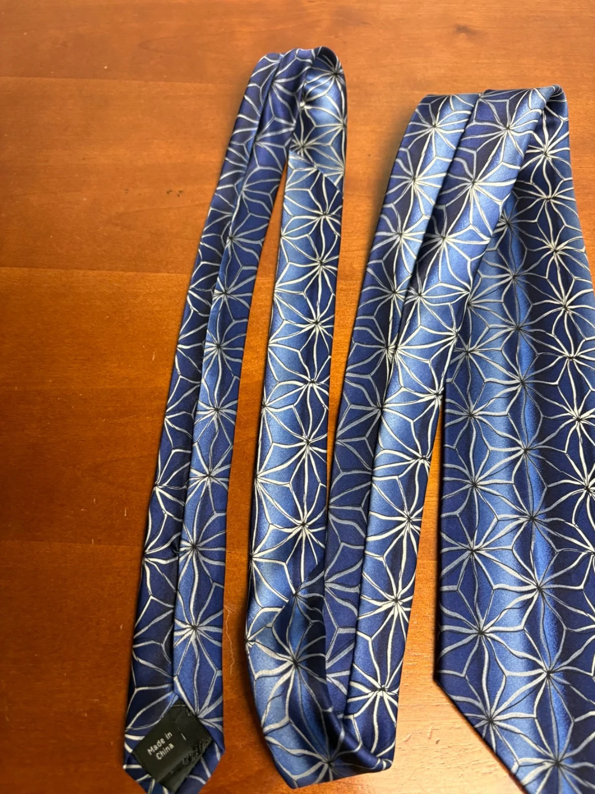 J. Garcia Silk Tie "Aztec Objects" Collection Fifty-Four Blue Geometric 58" – photo 7