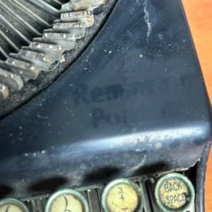 Vintage Remington Portable Typewriter For Restore/Parts – photo 2