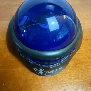 Radica Challenge 20 Q Electronic Game 360 Floating Display Works RARE COLOR! – photo 2