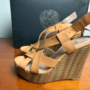Vince Camuto VC-HATTIE Bellini Patent Strappy Platform Wedge Sandals Size 4.5M – photo 8