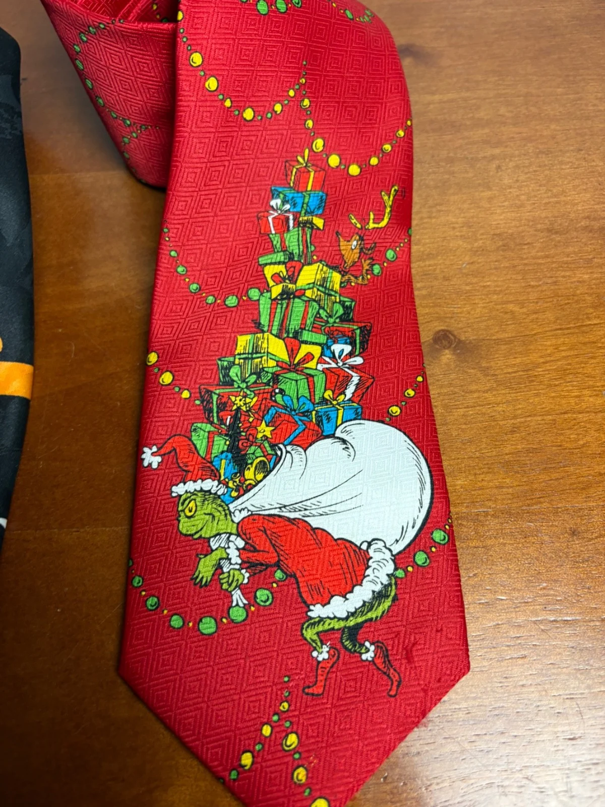Lot of 2 Vintage Men's Character Ties - Dr. Seuss The Grinch & 1993 Looney Tunes – photo 3