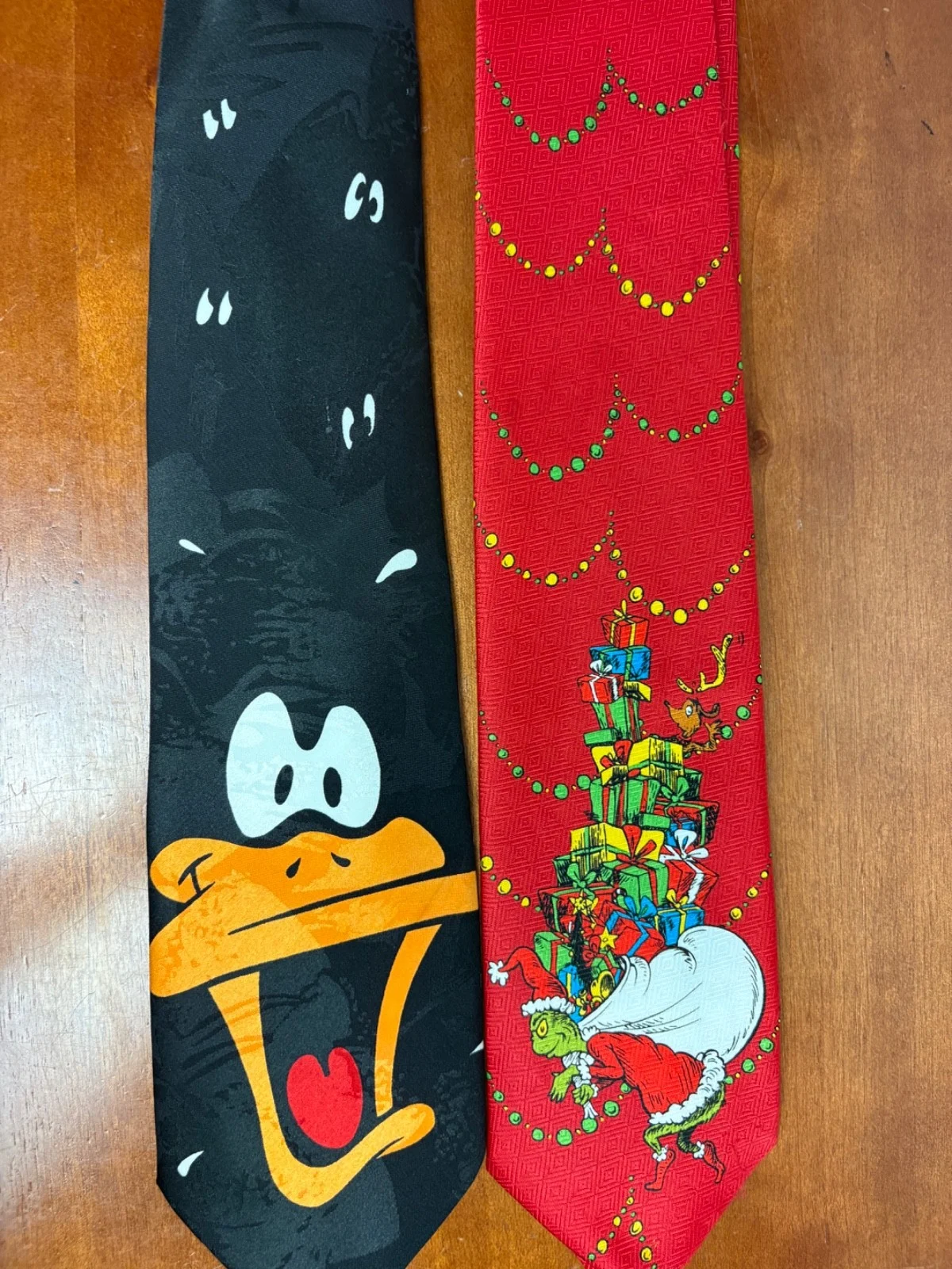 Lot of 2 Vintage Men's Character Ties - Dr. Seuss The Grinch & 1993 Looney Tunes – photo 6