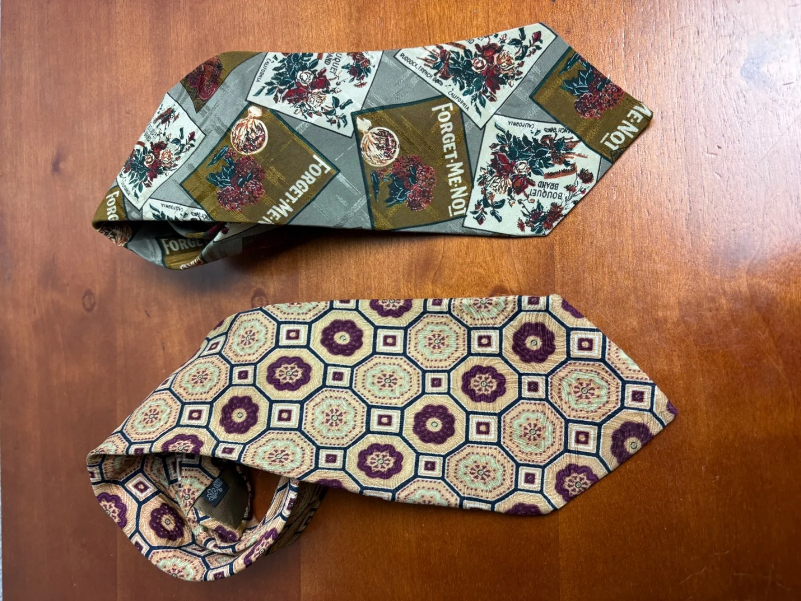 Lot of 2 Gian Marco Venturi Silk Ties Vintage Floral Geometric Made in Italy