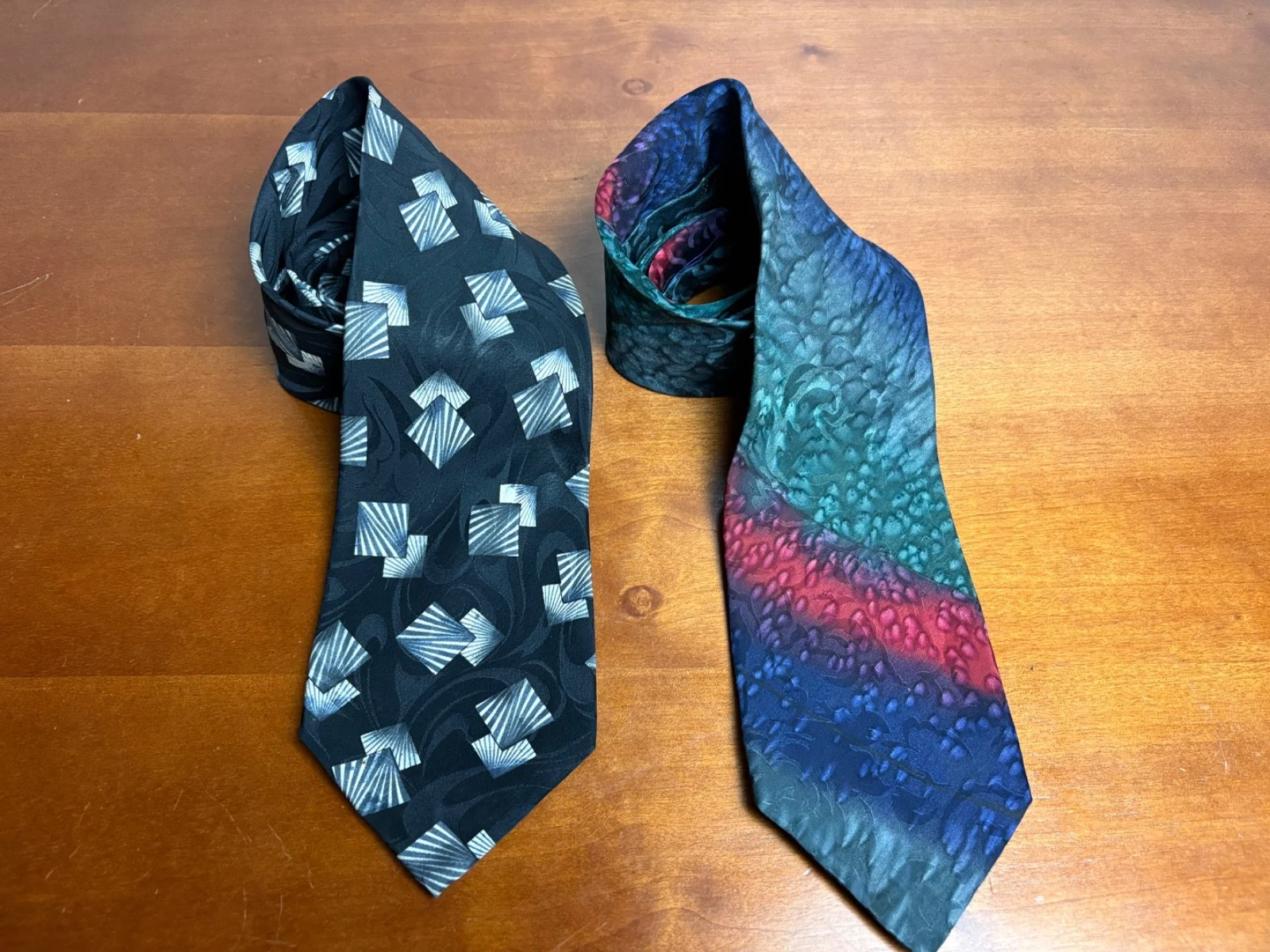 Vintage Monterey County-by-the-Sea Silk Tie Set