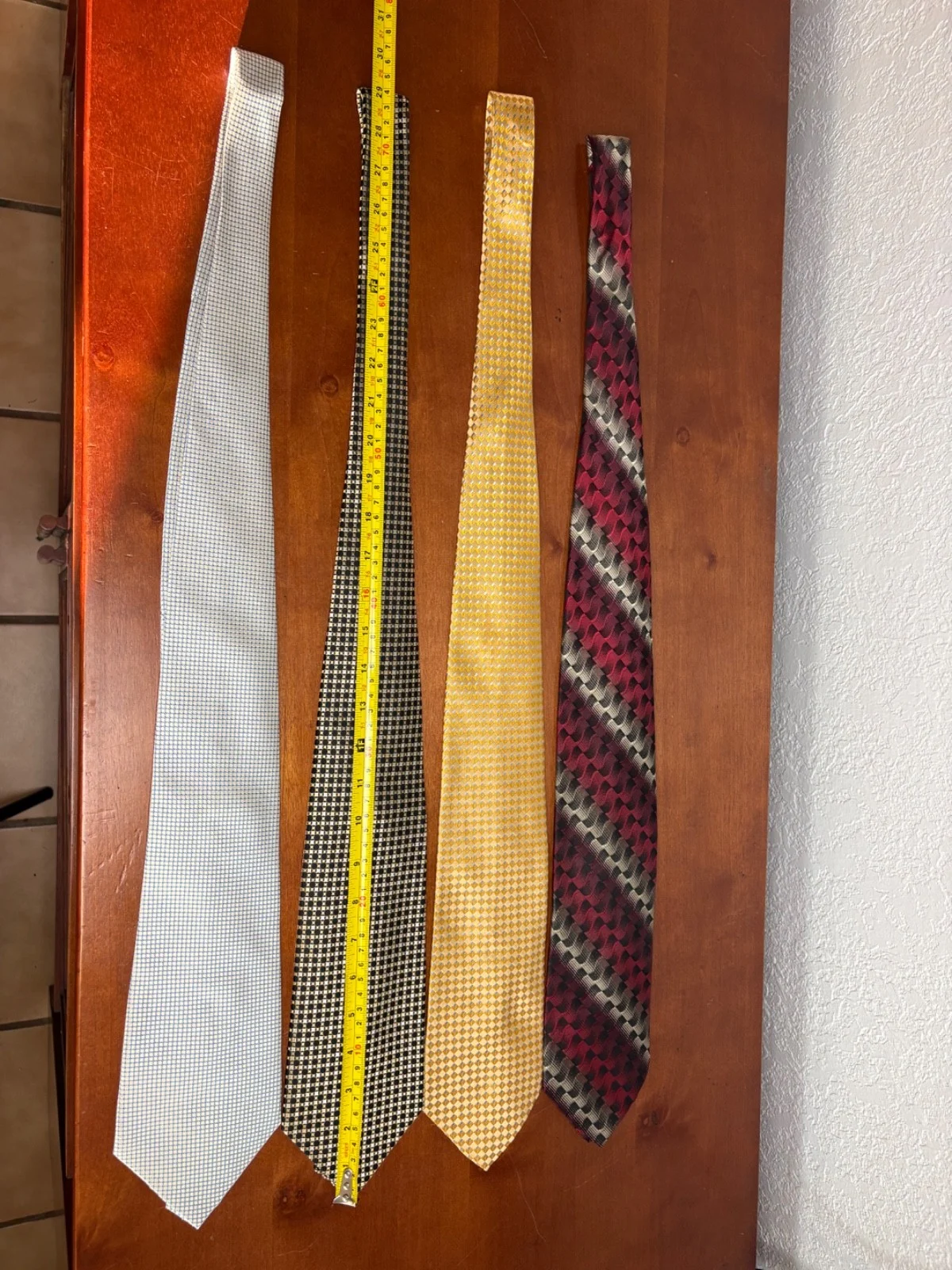 Lot of 4 Joseph & Feiss International 100% Silk Ties Geometric Abstract Patterns – photo 12