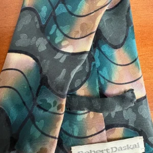 Robert Daskal Hand Painted 100% Silk Tie Abstract Teal Gold Geometric – photo 13