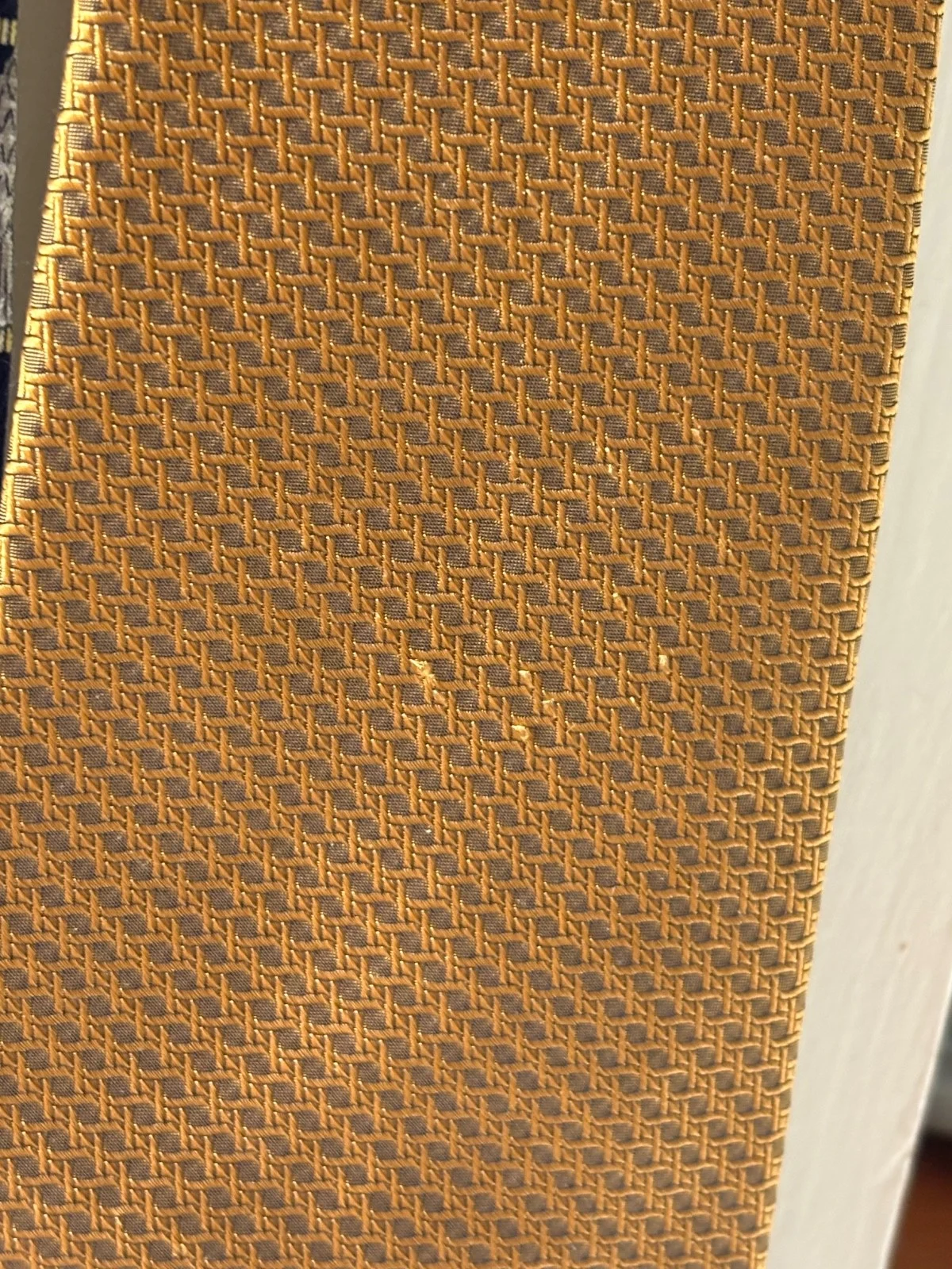 Pierre Balmain Couture Silk Tie Gold Geometric Basketweave Made in USA 4" Wide – photo 4