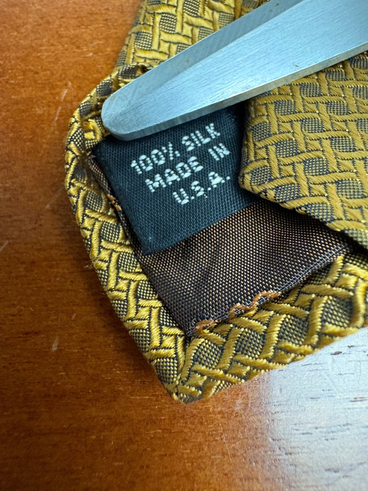 Pierre Balmain Couture Silk Tie Gold Geometric Basketweave Made in USA 4" Wide – photo 5