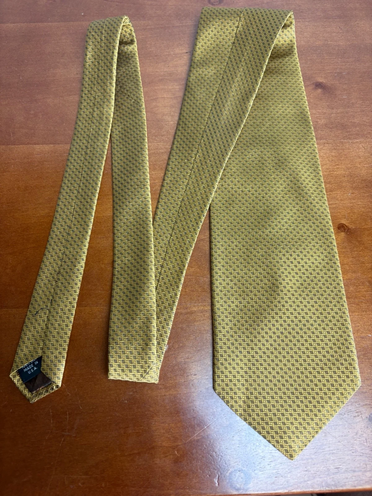 Pierre Balmain Couture Silk Tie Gold Geometric Basketweave Made in USA 4" Wide – photo 6