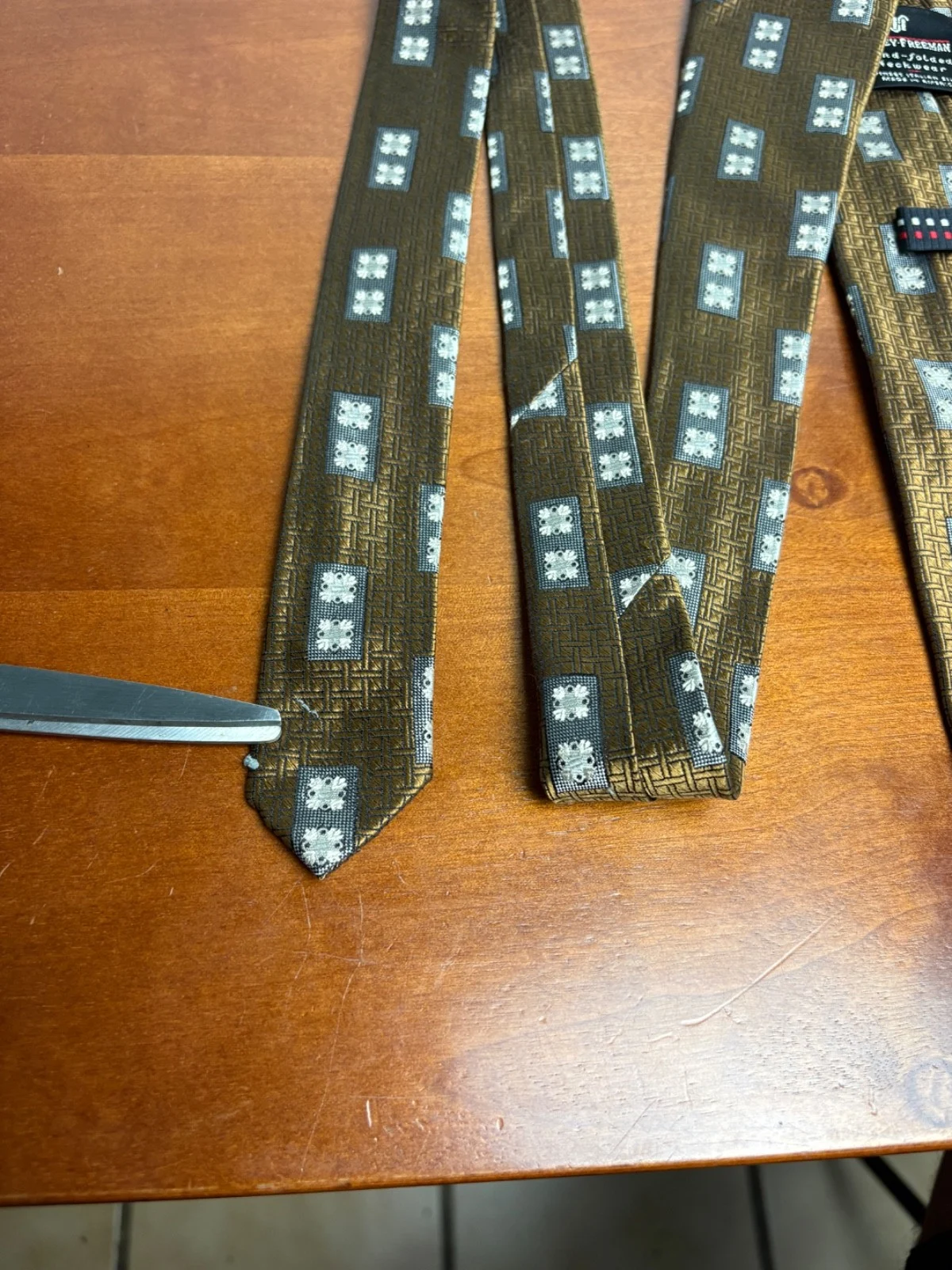 Hickey Freeman Silk Tie Brown Gold Geometric Hand Folded Italian Silk USA – photo 12