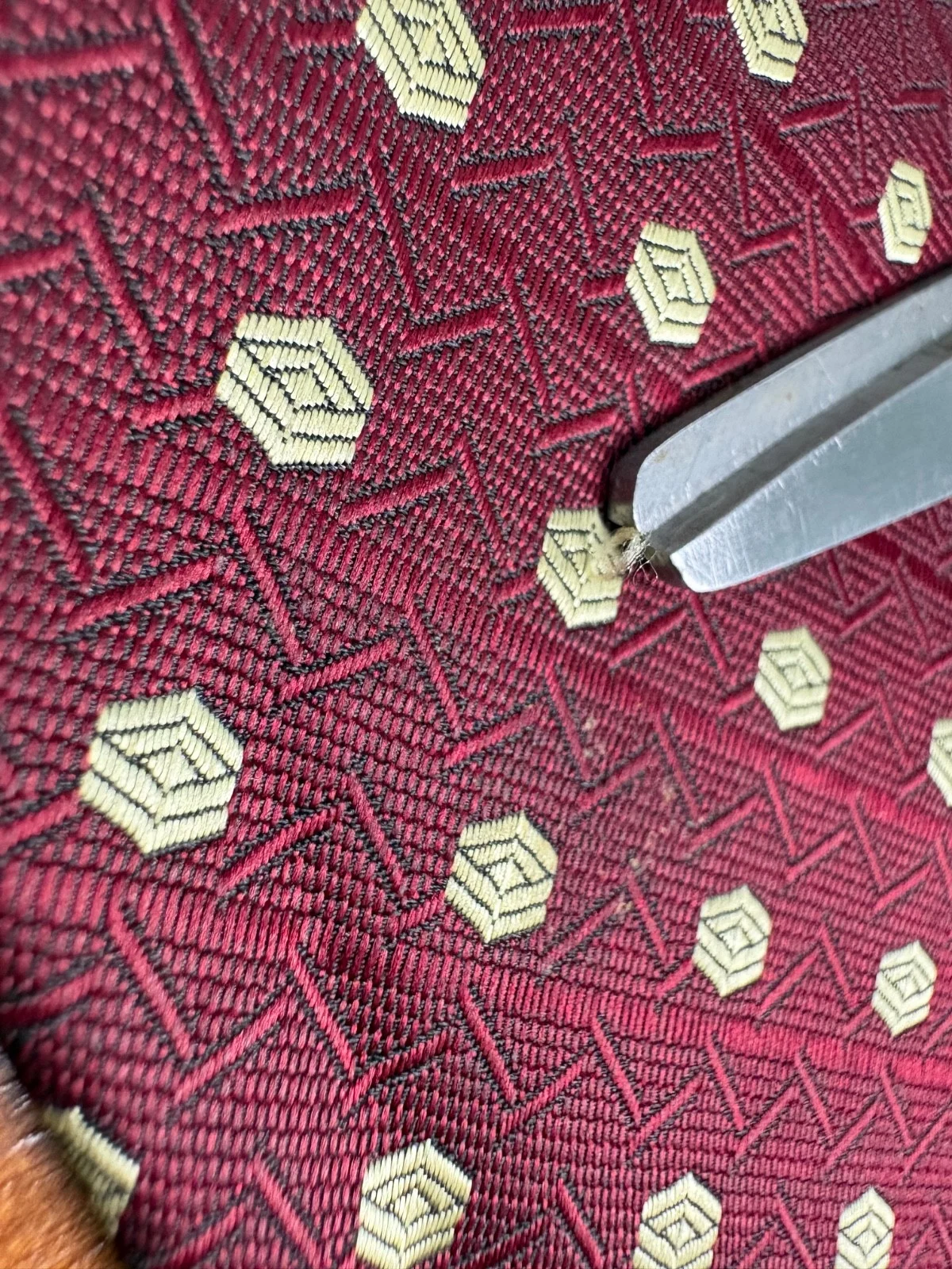 Gianni Versace Silk Tie Burgundy Red Geometric Pattern Made in Italy – photo 6