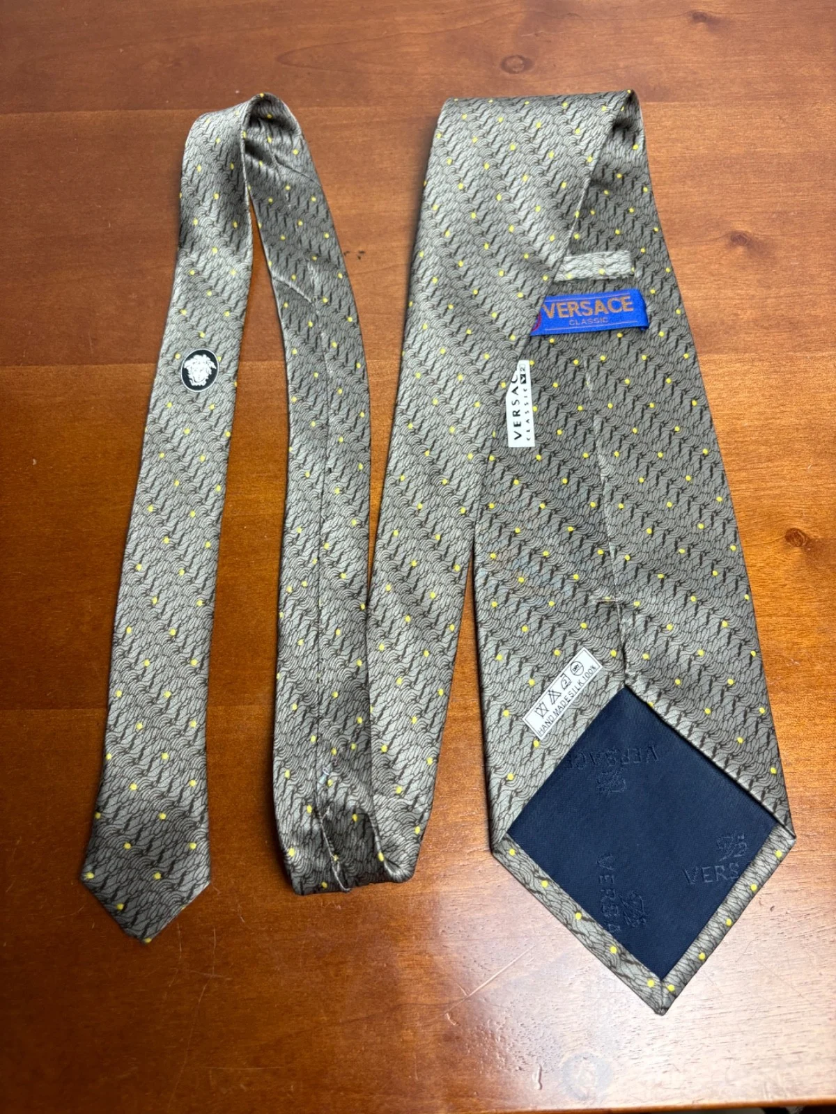 Versace Classic V2 Silk Tie Gray Yellow Polka Dot Medusa Logo Made In Italy – photo 7