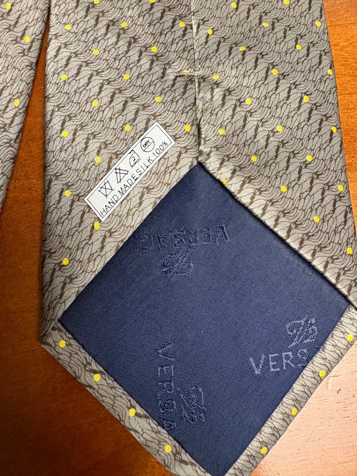 Versace Classic V2 Silk Tie Gray Yellow Polka Dot Medusa Logo Made In Italy – photo 8