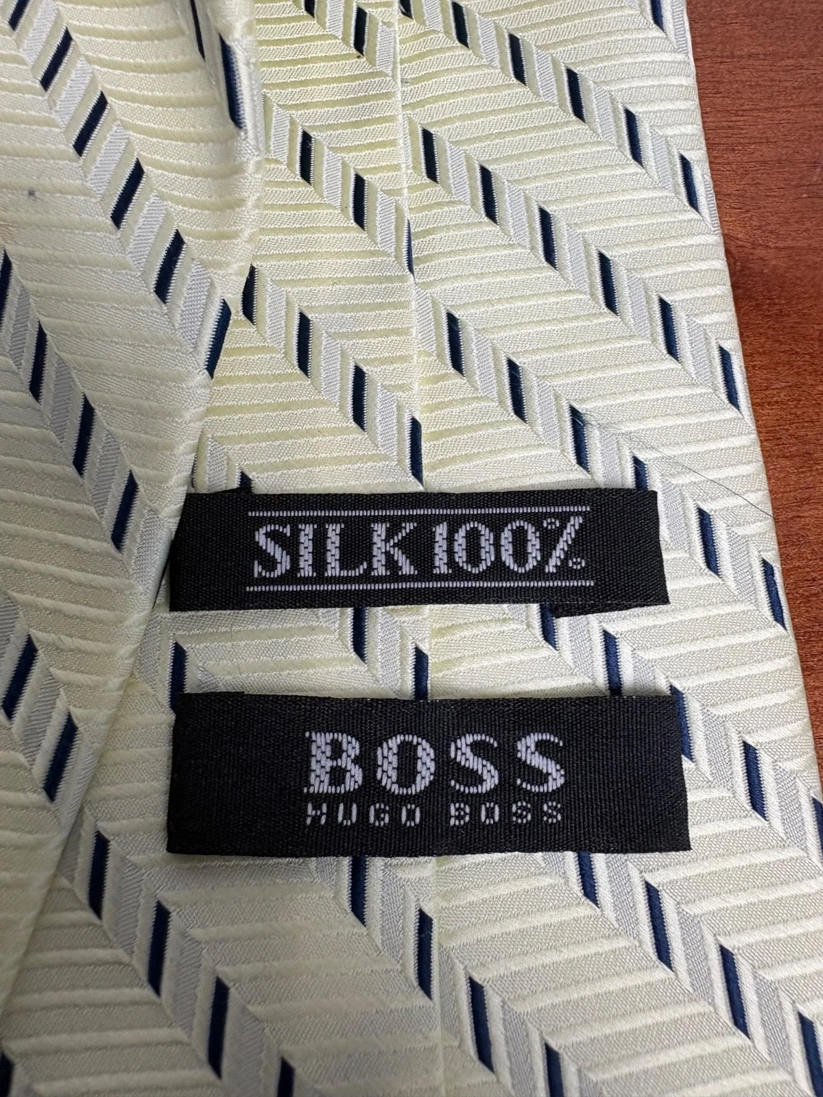 Hugo Boss Tie Men's Pale Yellow Geometric Stripe 100% Silk Made in Italy – photo 5