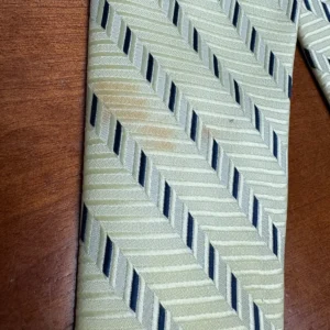 Hugo Boss Tie Men's Pale Yellow Geometric Stripe 100% Silk Made in Italy – photo 6