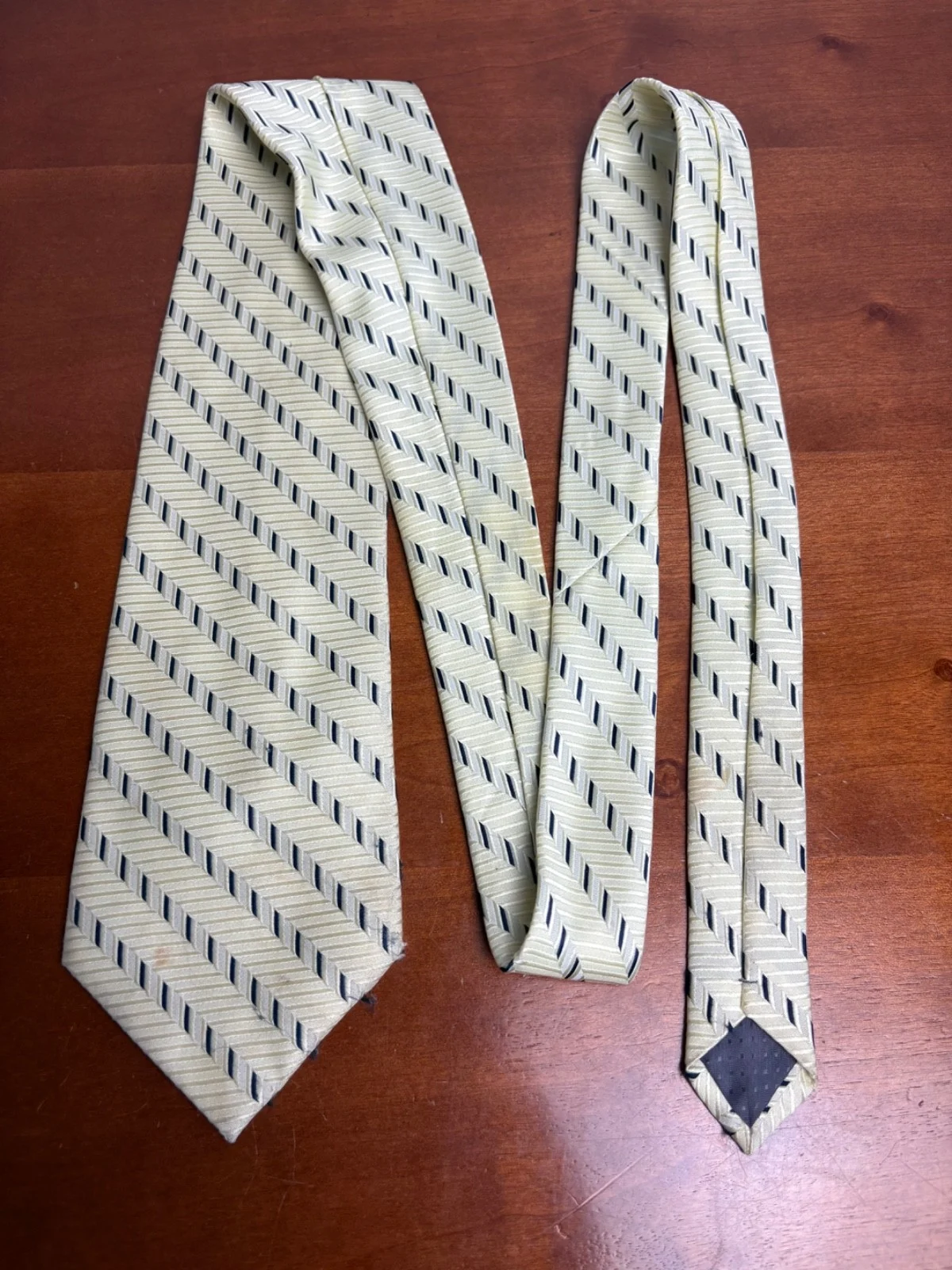 Hugo Boss Tie Men's Pale Yellow Geometric Stripe 100% Silk Made in Italy – photo 7