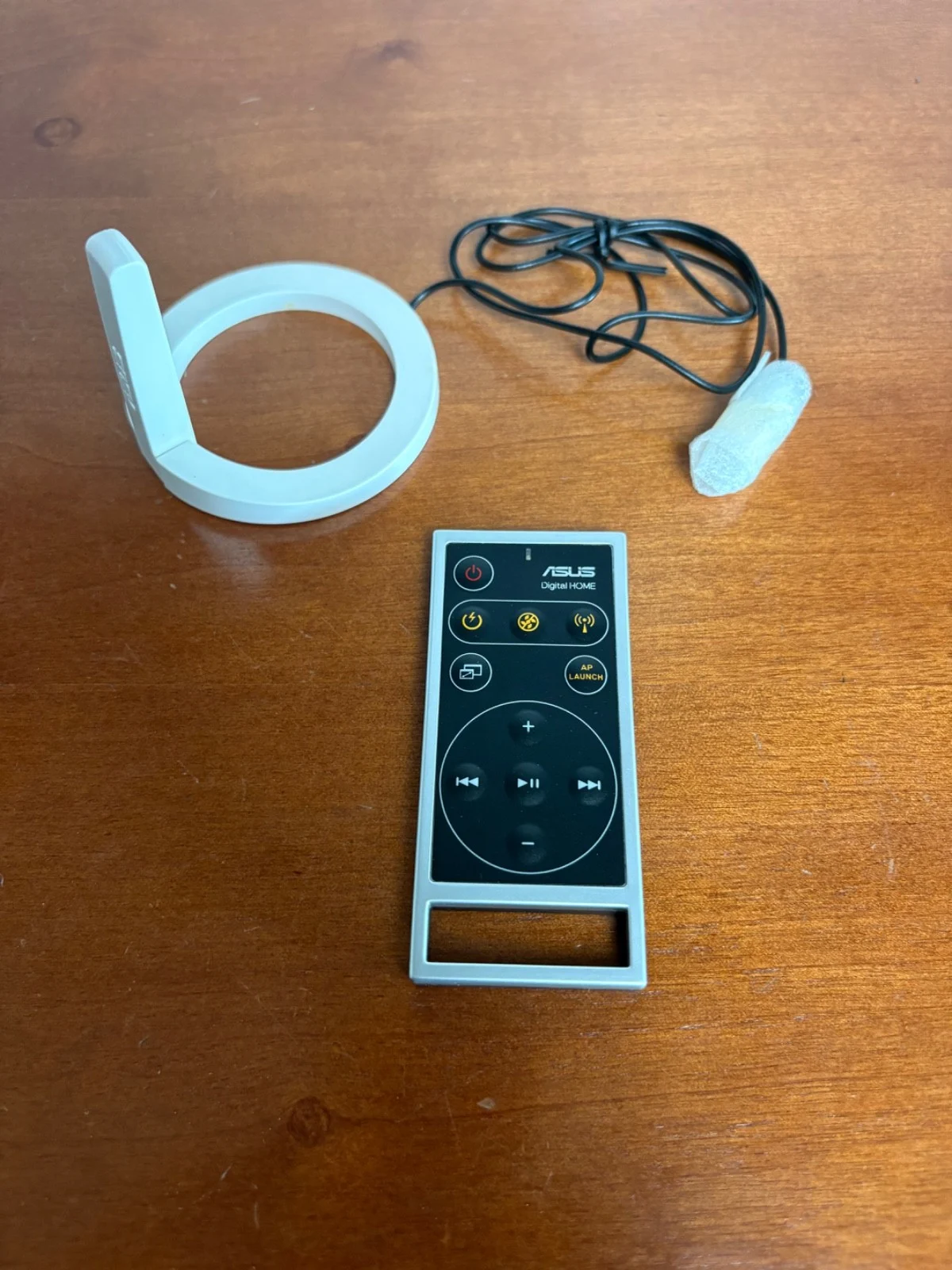 ASUS Digital Home Remote Control & WiFi Antenna Set - RP-SMA Connector