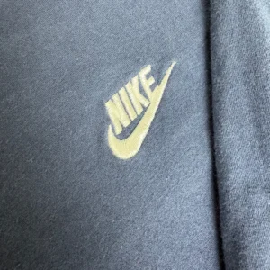 Nike Men's 3XL Blue Long Sleeve T-Shirt Embroidered Swoosh Logo The Nike Tee – photo 2
