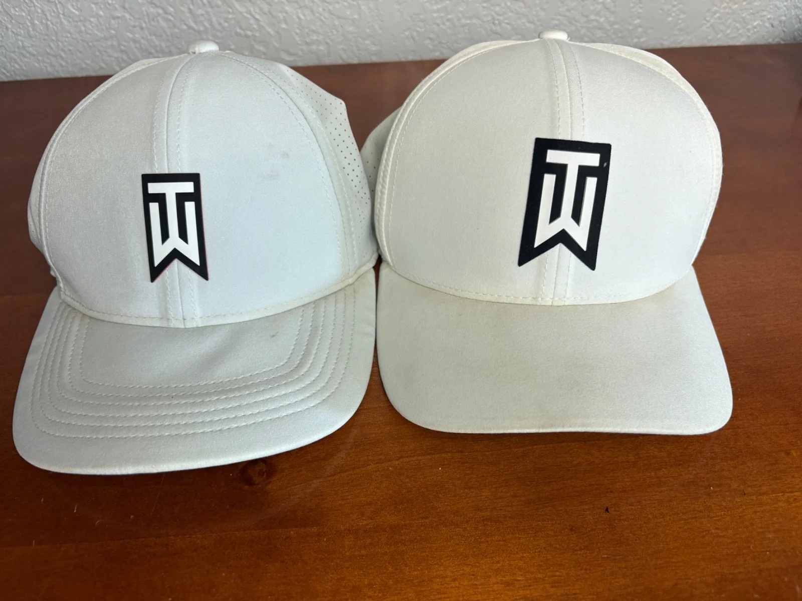 2 Nike Tiger Woods TW Golf Hats White Dri-Fit ADV Legacy91 & Classic99