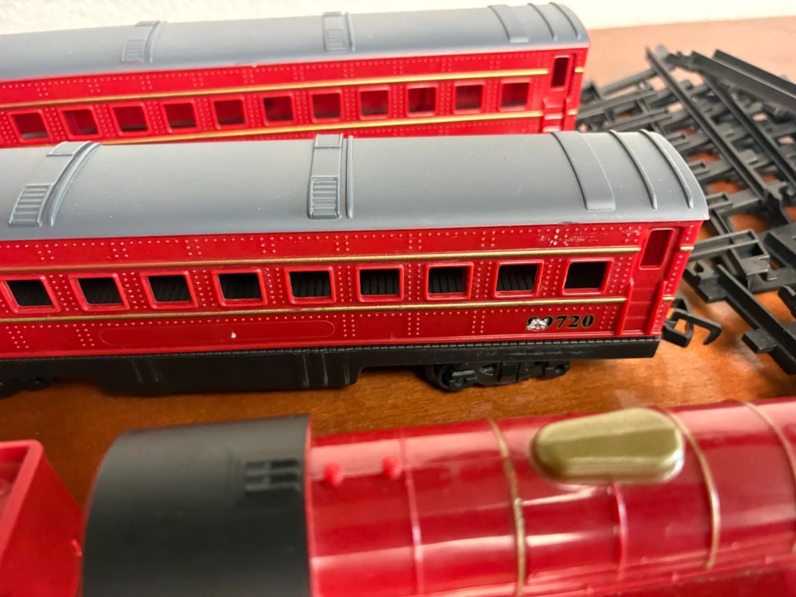 Harry Potter Hogwarts Express Train Set 5972 Engine Coal Car Coaches & Track – photo 11