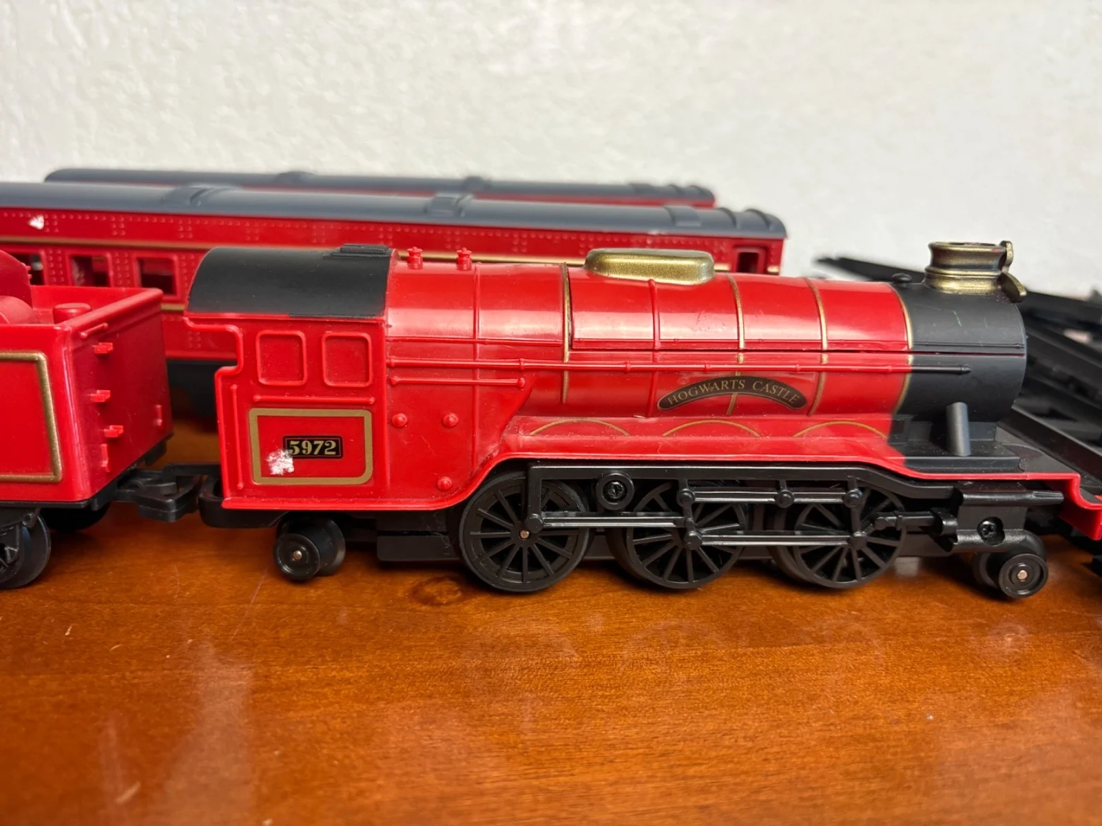 Harry Potter Hogwarts Express Train Set 5972 Engine Coal Car Coaches & Track – photo 8
