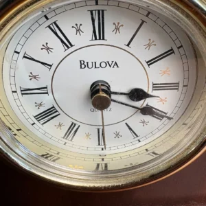 Bulova B2729 Wooden Mantel Clock Quartz Japan Movement Roman Numerals – photo 7