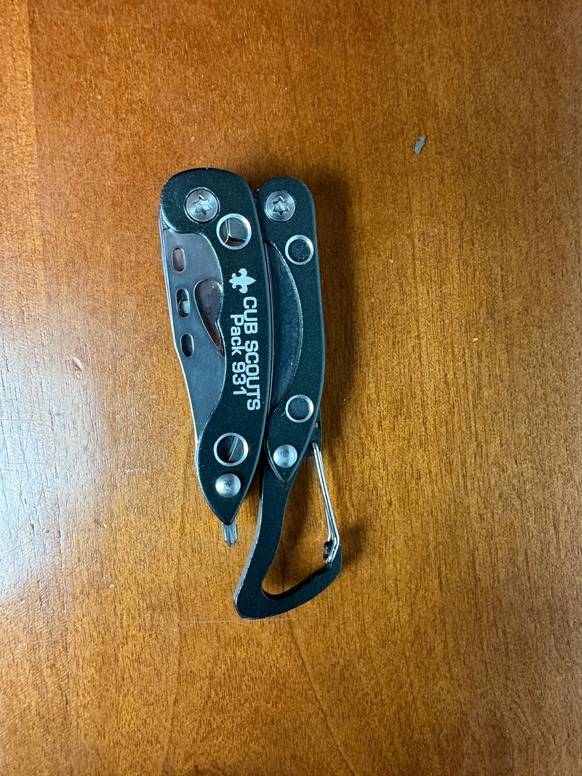 Cub Scouts Pack 931 Multi-Tool Pocket Knife Carabiner Pliers & Sheath Black