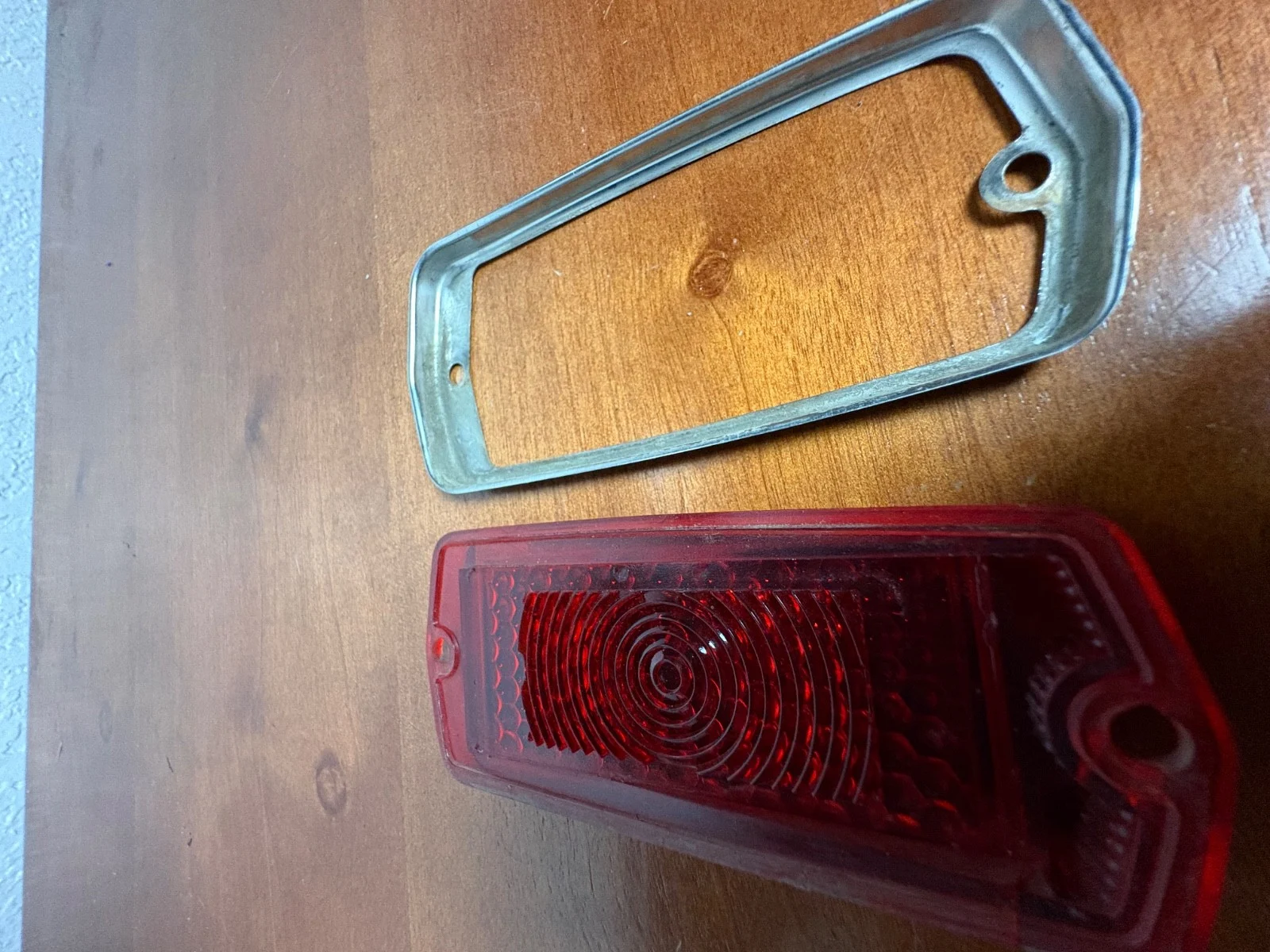 IKI 5004 Japan Red Side Marker Light Lens & Chrome Bezel SAE P1A69 – photo 6