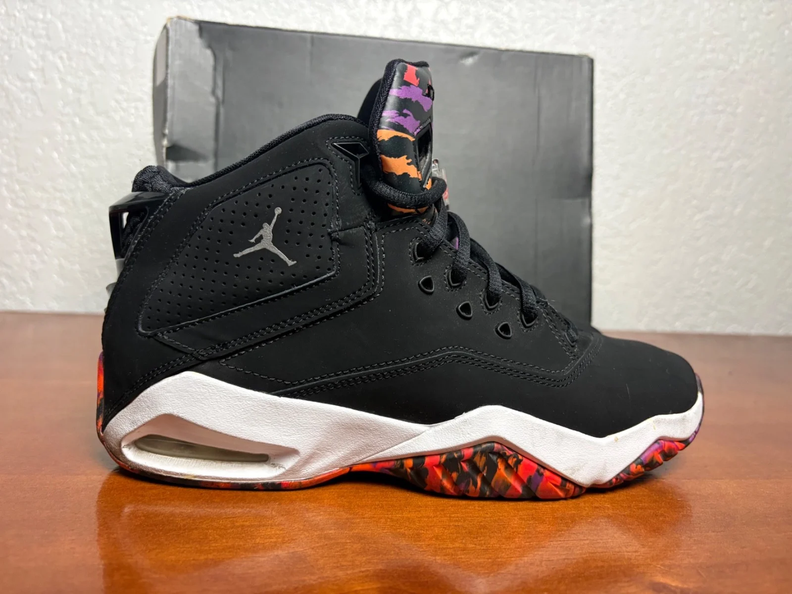 Jordan B'Loyal GS Black Orange Purple Tiger Print Boys Size 7Y w/ Box