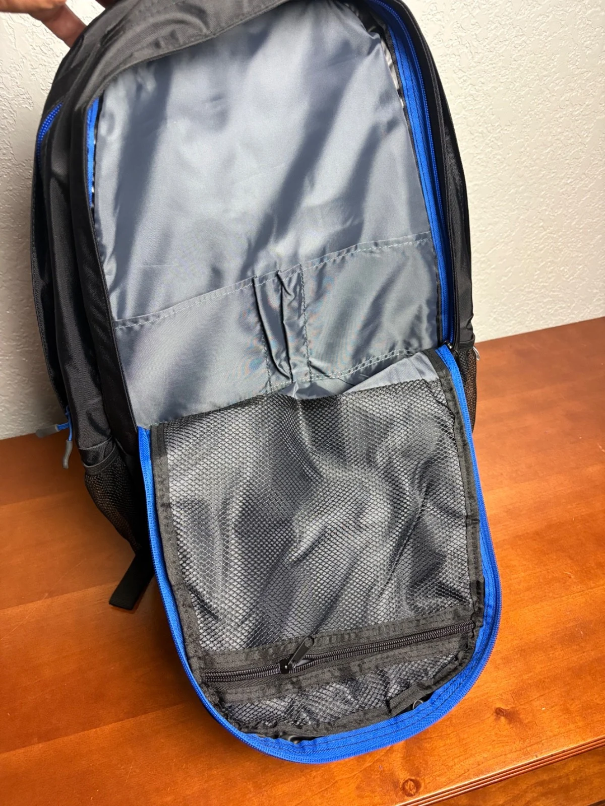 Basecamp Black & Blue Laptop Backpack Watermark Logo Padded Straps Travel Bag – photo 10