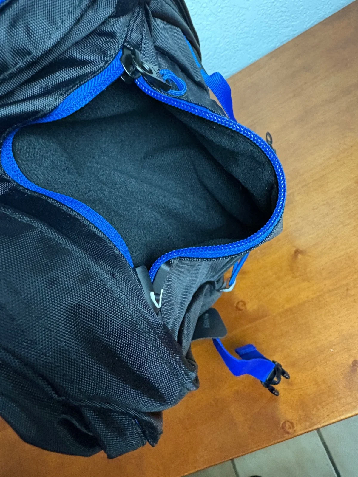 Basecamp Black & Blue Laptop Backpack Watermark Logo Padded Straps Travel Bag – photo 3