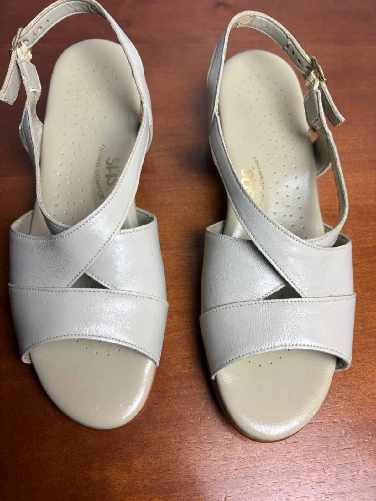 SAS Caress Wedge Sandals Women’s Sz 9.5 W Cross Strap Bone Beige Tripad Comfort