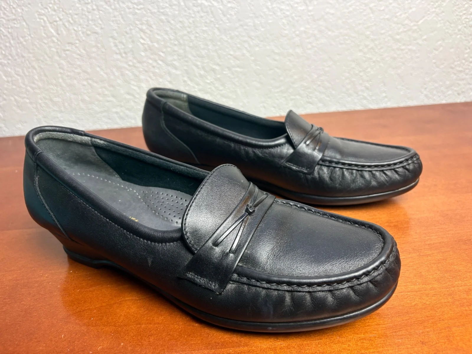 SAS Tripad Comfort Black Leather Penny Loafers Women’s 9.5M Made USA