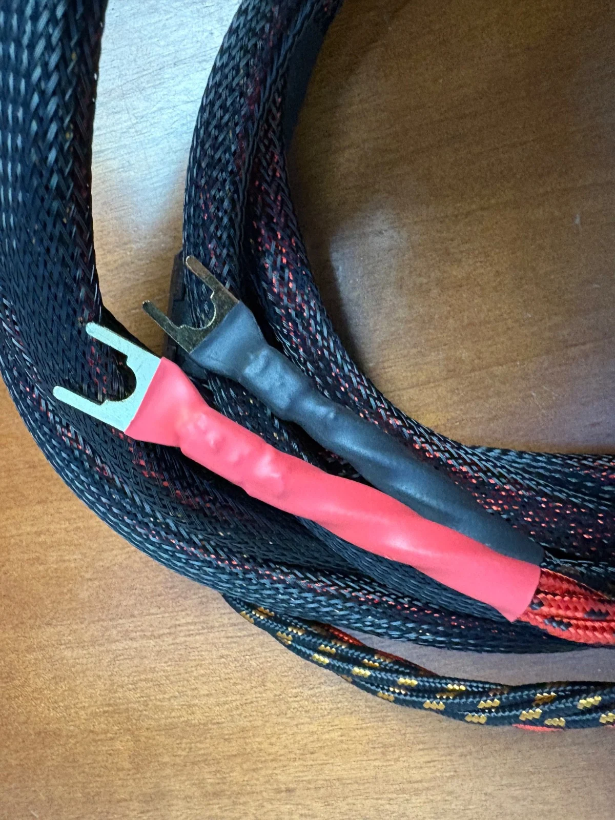 Prefair High-End Speaker Cable - Banana to Spade Plugs - Braided Sleeve - Single – photo 3