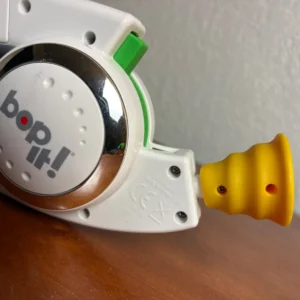Hasbro Bop It! Handheld Electronic Game, 2008. (Tested, Works) – photo 7