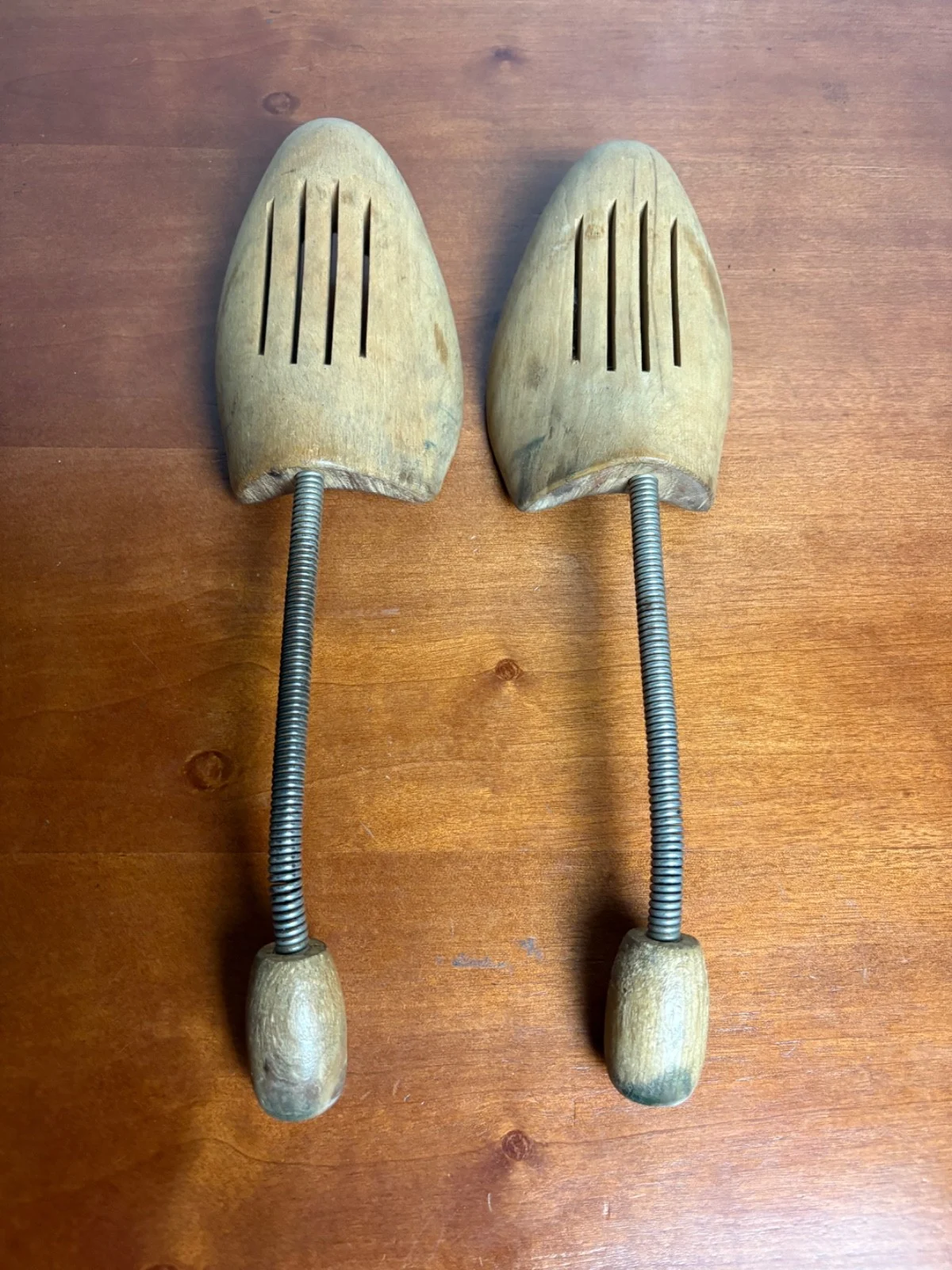 Vintage Wooden Shoe Trees Pair Men's Size 9 Adjustable Metal Coil Spring