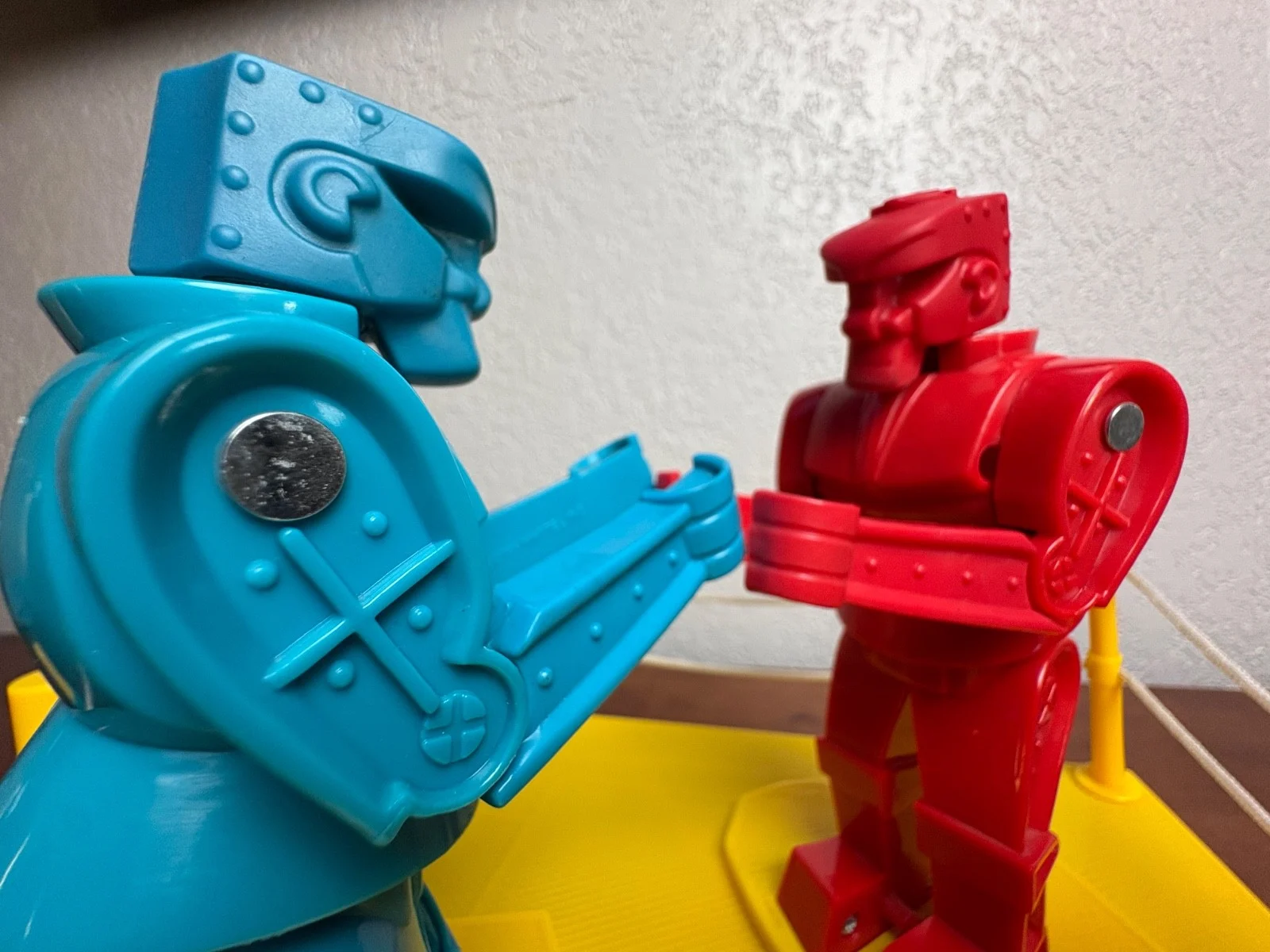 2001 Rock 'Em Sock 'Em Robots Mattel Game Red Rocker Blue Bomber - Works Weakly – photo 6