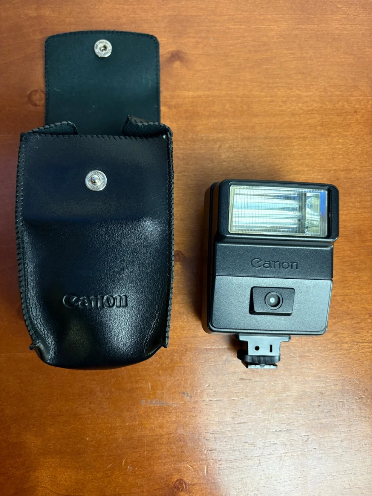 Canon Speedlite 177A Flash & Case - For Parts or Repair - Battery Corrosion